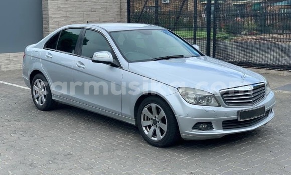 Acheter Occasion Voiture Mercedes‒Benz C–Class Gris à Beitbridge, Matabeleland South Acheter Occasion Voiture Mercedes‒Benz C–Class Gris à Beitbridge, Matabeleland South