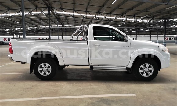 Nunua Ilio tumika Toyota Hilux Nyeupe Gari ndani ya Beitbridge nchini Matabeleland Kusini Nunua Ilio tumika Toyota Hilux Nyeupe Gari ndani ya Beitbridge nchini Matabeleland Kusini