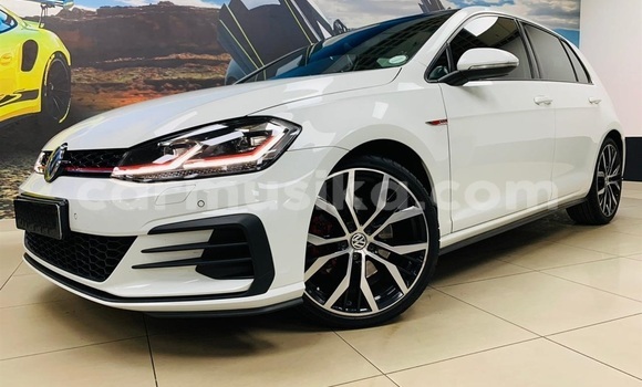 Tenga Tsaru Volkswagen Golf GTI Chena Mota in Beitbridge in Matabeleland South Tenga Tsaru Volkswagen Golf GTI Chena Mota in Beitbridge in Matabeleland South