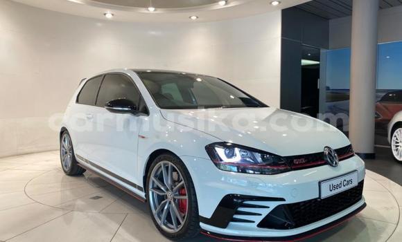 Buy Used Volkswagen Golf GTI White Car in Beitbridge in Matabeleland South