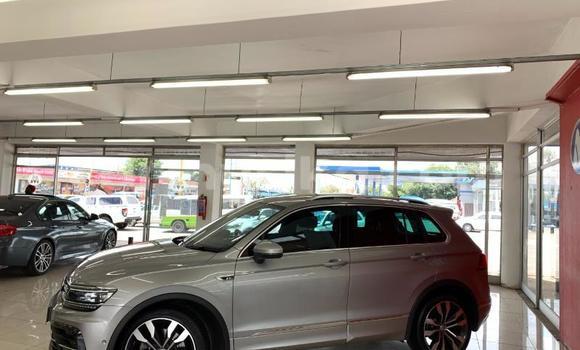 Buy Used Volkswagen Tiguan Silver Car in Beitbridge in Matabeleland South Buy Used Volkswagen Tiguan Silver Car in Beitbridge in Matabeleland South