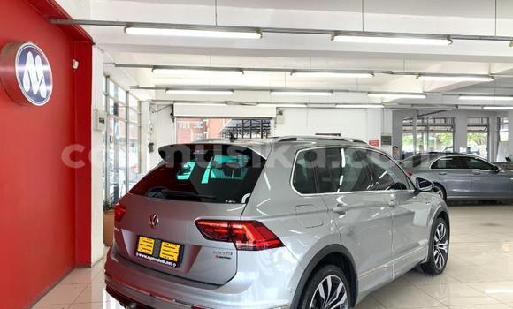 Buy Used Volkswagen Tiguan Silver Car in Beitbridge in Matabeleland South Buy Used Volkswagen Tiguan Silver Car in Beitbridge in Matabeleland South
