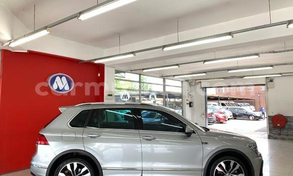 Buy Used Volkswagen Tiguan Silver Car in Beitbridge in Matabeleland South Buy Used Volkswagen Tiguan Silver Car in Beitbridge in Matabeleland South