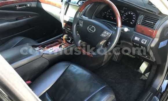 Acheter Occasion Voiture Lexus LS Noir à Beitbridge, Matabeleland South Acheter Occasion Voiture Lexus LS Noir à Beitbridge, Matabeleland South
