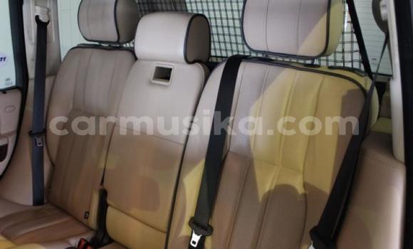 Buy Used Land Rover Range Rover Vogue Beige Car in Beitbridge in Matabeleland South Buy Used Land Rover Range Rover Vogue Beige Car in Beitbridge in Matabeleland South