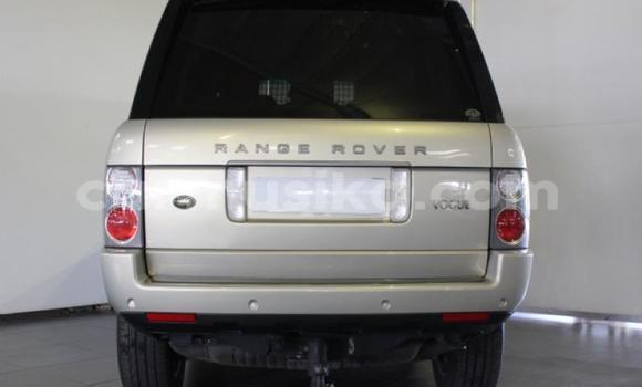 Buy Used Land Rover Range Rover Vogue Beige Car in Beitbridge in Matabeleland South Buy Used Land Rover Range Rover Vogue Beige Car in Beitbridge in Matabeleland South