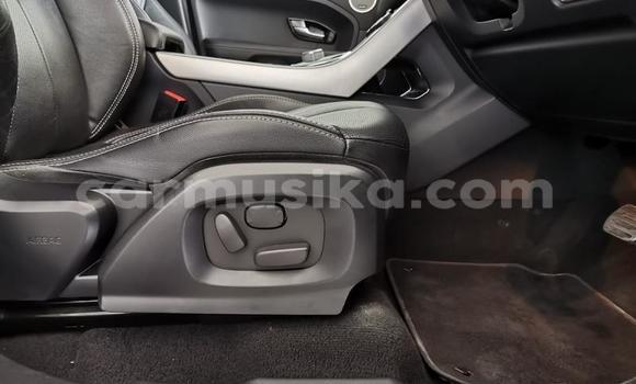 Acheter Occasion Voiture Land Rover Range Rover Evoque Rouge à Beitbridge, Matabeleland South Acheter Occasion Voiture Land Rover Range Rover Evoque Rouge à Beitbridge, Matabeleland South