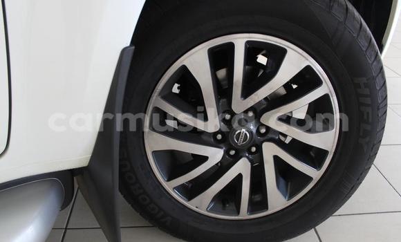 Nunua Ilio tumika Nissan Navara Nyeupe Gari ndani ya Beitbridge nchini Matabeleland Kusini Nunua Ilio tumika Nissan Navara Nyeupe Gari ndani ya Beitbridge nchini Matabeleland Kusini