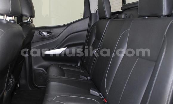 Nunua Ilio tumika Nissan Navara Nyeupe Gari ndani ya Beitbridge nchini Matabeleland Kusini Nunua Ilio tumika Nissan Navara Nyeupe Gari ndani ya Beitbridge nchini Matabeleland Kusini