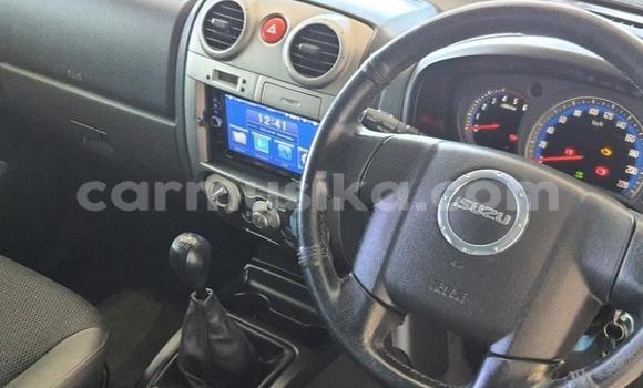 Acheter Occasion Voiture Isuzu KB Bleu à Beitbridge, Matabeleland South Acheter Occasion Voiture Isuzu KB Bleu à Beitbridge, Matabeleland South