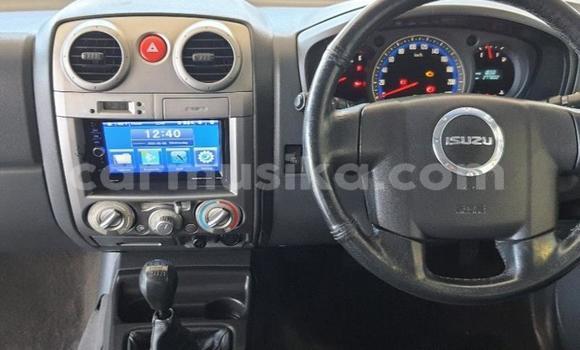 Acheter Occasion Voiture Isuzu KB Bleu à Beitbridge, Matabeleland South Acheter Occasion Voiture Isuzu KB Bleu à Beitbridge, Matabeleland South