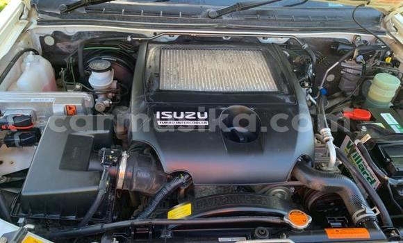 Buy Used Isuzu KB White Car in Beitbridge in Matabeleland South Buy Used Isuzu KB White Car in Beitbridge in Matabeleland South