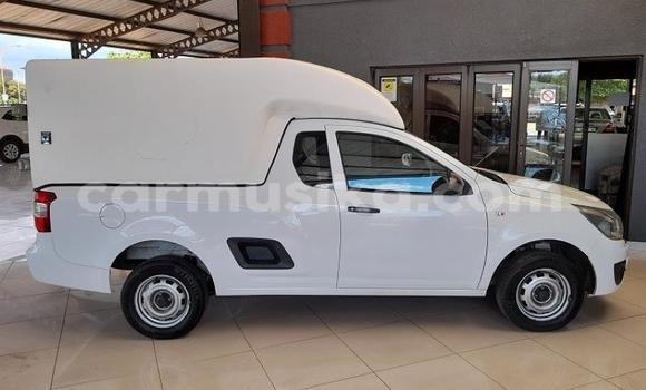 Acheter Occasion Voiture Chevrolet Corsa Blanc à Beitbridge, Matabeleland South Acheter Occasion Voiture Chevrolet Corsa Blanc à Beitbridge, Matabeleland South