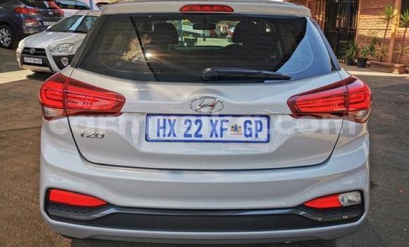Tenga Tsaru Hyundai i20 Sirivha Mota in Beitbridge in Matabeleland South Tenga Tsaru Hyundai i20 Sirivha Mota in Beitbridge in Matabeleland South