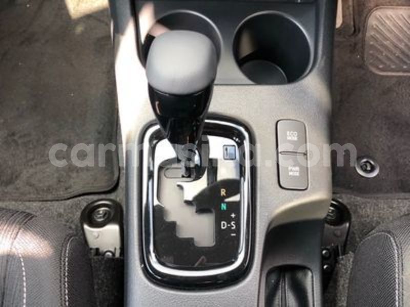 Big with watermark toyota hilux matabeleland south beitbridge 20120