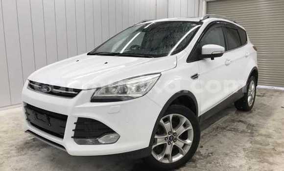 Nunua Ilio tumika Ford Kuga Nyeupe Gari ndani ya Beitbridge nchini Matabeleland Kusini