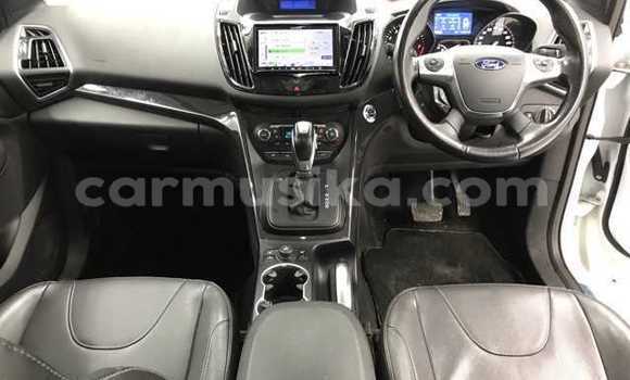 Acheter Occasion Voiture Ford Kuga Blanc à Beitbridge, Matabeleland South Acheter Occasion Voiture Ford Kuga Blanc à Beitbridge, Matabeleland South