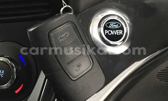 Acheter Occasion Voiture Ford Kuga Blanc à Beitbridge, Matabeleland South Acheter Occasion Voiture Ford Kuga Blanc à Beitbridge, Matabeleland South