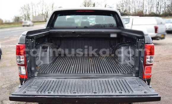 Nunua Ilio tumika Ford Ranger Nyeusi Gari ndani ya Beitbridge nchini Matabeleland Kusini Nunua Ilio tumika Ford Ranger Nyeusi Gari ndani ya Beitbridge nchini Matabeleland Kusini