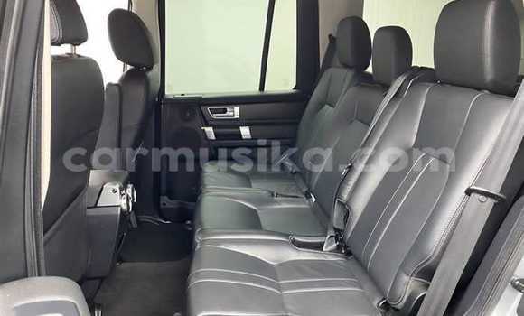 Nunua Ilio tumika Land Rover Discovery Fedha Gari ndani ya Beitbridge nchini Matabeleland Kusini Nunua Ilio tumika Land Rover Discovery Fedha Gari ndani ya Beitbridge nchini Matabeleland Kusini