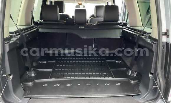 Nunua Ilio tumika Land Rover Discovery Fedha Gari ndani ya Beitbridge nchini Matabeleland Kusini Nunua Ilio tumika Land Rover Discovery Fedha Gari ndani ya Beitbridge nchini Matabeleland Kusini