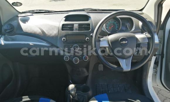 Acheter Occasion Voiture Chevrolet Spark Blanc à Beitbridge, Matabeleland South Acheter Occasion Voiture Chevrolet Spark Blanc à Beitbridge, Matabeleland South