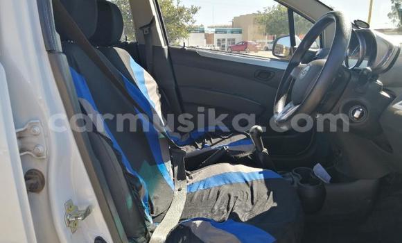 Acheter Occasion Voiture Chevrolet Spark Blanc à Beitbridge, Matabeleland South Acheter Occasion Voiture Chevrolet Spark Blanc à Beitbridge, Matabeleland South