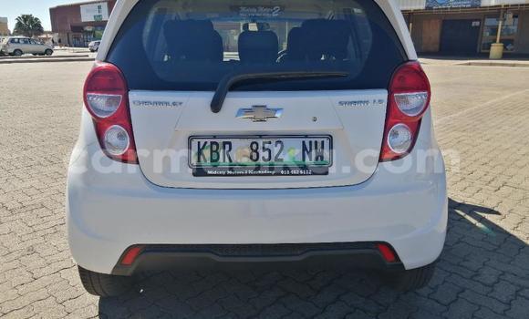 Acheter Occasion Voiture Chevrolet Spark Blanc à Beitbridge, Matabeleland South Acheter Occasion Voiture Chevrolet Spark Blanc à Beitbridge, Matabeleland South