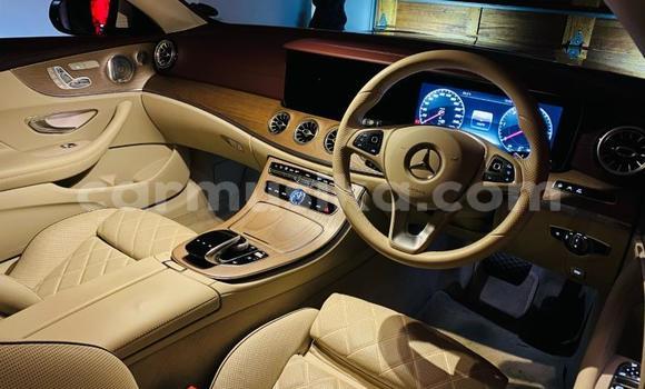 Buy Used Mercedes‒Benz E–Class White Car in Beitbridge in Matabeleland South Buy Used Mercedes‒Benz E–Class White Car in Beitbridge in Matabeleland South