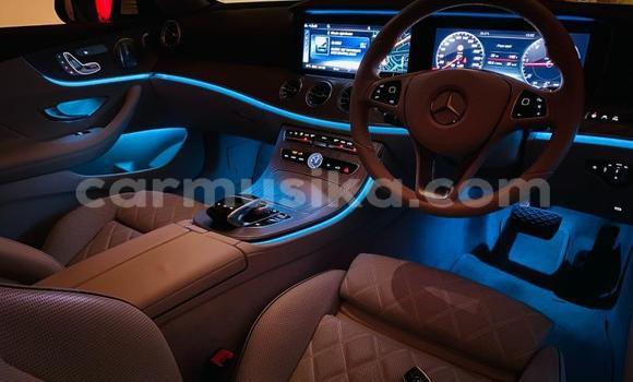 Buy Used Mercedes‒Benz E–Class White Car in Beitbridge in Matabeleland South Buy Used Mercedes‒Benz E–Class White Car in Beitbridge in Matabeleland South