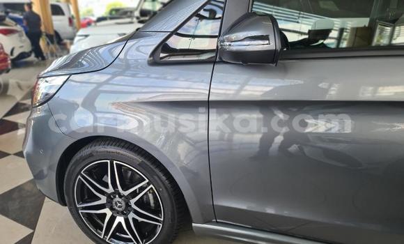 Tenga Tsaru Mercedes‒Benz V-klasse Zvimwe Mota in Beitbridge in Matabeleland South Tenga Tsaru Mercedes‒Benz V-klasse Zvimwe Mota in Beitbridge in Matabeleland South