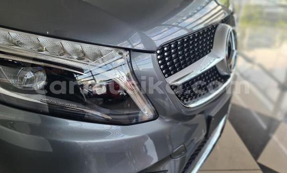 Tenga Tsaru Mercedes‒Benz V-klasse Zvimwe Mota in Beitbridge in Matabeleland South Tenga Tsaru Mercedes‒Benz V-klasse Zvimwe Mota in Beitbridge in Matabeleland South