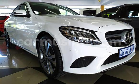 Buy Used Mercedes‒Benz C-klasse White Car in Beitbridge in Matabeleland South