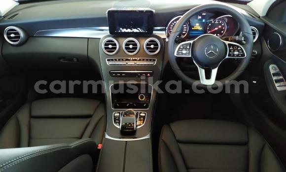 Acheter Occasion Voiture Mercedes‒Benz C-klasse Blanc à Beitbridge, Matabeleland South Acheter Occasion Voiture Mercedes‒Benz C-klasse Blanc à Beitbridge, Matabeleland South