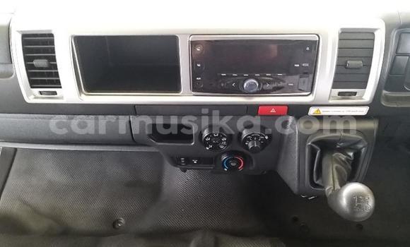 Tenga Tsaru Toyota Hiace Chena Mota in Beitbridge in Matabeleland South Tenga Tsaru Toyota Hiace Chena Mota in Beitbridge in Matabeleland South