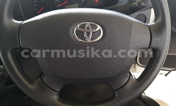 Tenga Tsaru Toyota Hiace Chena Mota in Beitbridge in Matabeleland South Tenga Tsaru Toyota Hiace Chena Mota in Beitbridge in Matabeleland South