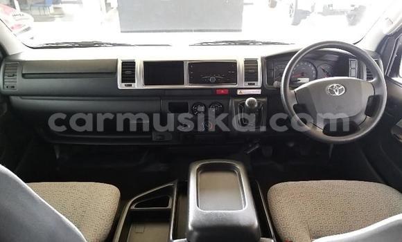 Tenga Tsaru Toyota Hiace Chena Mota in Beitbridge in Matabeleland South Tenga Tsaru Toyota Hiace Chena Mota in Beitbridge in Matabeleland South