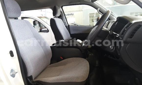 Tenga Tsaru Toyota Hiace Chena Mota in Beitbridge in Matabeleland South Tenga Tsaru Toyota Hiace Chena Mota in Beitbridge in Matabeleland South