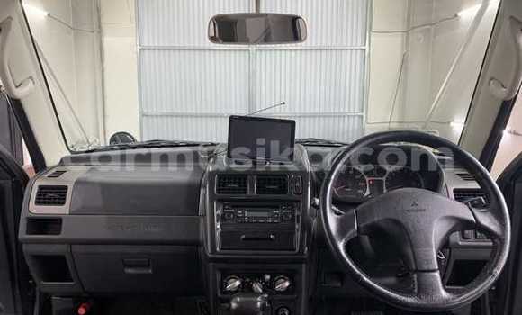 Nunua Ilio tumika Mitsubishi Pajero Mini Nyingine Gari ndani ya Beitbridge nchini Matabeleland Kusini Nunua Ilio tumika Mitsubishi Pajero Mini Nyingine Gari ndani ya Beitbridge nchini Matabeleland Kusini