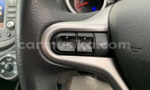 Acheter Occasion Voiture Honda Fit Blanc à Beitbridge, Matabeleland South Acheter Occasion Voiture Honda Fit Blanc à Beitbridge, Matabeleland South