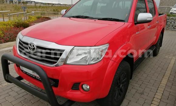 Tenga Tsaru Toyota Hilux Tsvuku Mota in Beitbridge in Matabeleland South