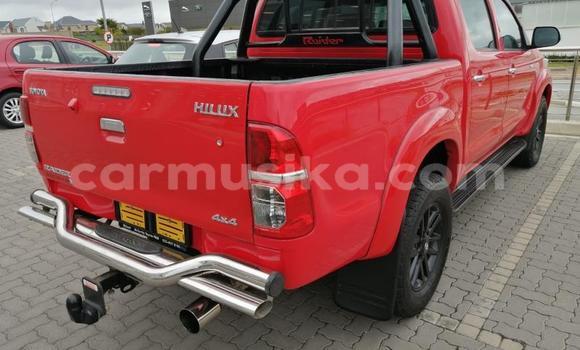 Buy Used Toyota Hilux Red Car in Beitbridge in Matabeleland South Buy Used Toyota Hilux Red Car in Beitbridge in Matabeleland South