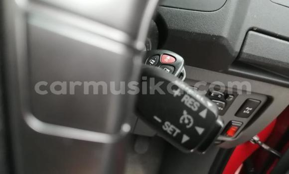 Buy Used Toyota Hilux Red Car in Beitbridge in Matabeleland South Buy Used Toyota Hilux Red Car in Beitbridge in Matabeleland South