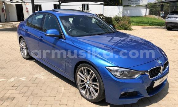Nunua Ilio tumika BMW 3–Series Bluu Gari ndani ya Beitbridge nchini Matabeleland Kusini