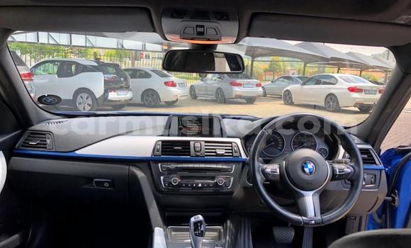 Acheter Occasion Voiture BMW 3–Series Bleu à Beitbridge, Matabeleland South Acheter Occasion Voiture BMW 3–Series Bleu à Beitbridge, Matabeleland South