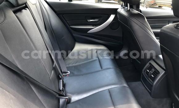 Acheter Occasion Voiture BMW 3–Series Bleu à Beitbridge, Matabeleland South Acheter Occasion Voiture BMW 3–Series Bleu à Beitbridge, Matabeleland South