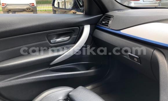 Acheter Occasion Voiture BMW 3–Series Bleu à Beitbridge, Matabeleland South Acheter Occasion Voiture BMW 3–Series Bleu à Beitbridge, Matabeleland South