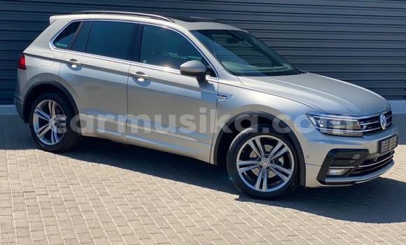 Acheter Occasion Voiture Volkswagen Tiguan Gris à Beitbridge, Matabeleland South Acheter Occasion Voiture Volkswagen Tiguan Gris à Beitbridge, Matabeleland South