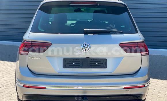 Acheter Occasion Voiture Volkswagen Tiguan Gris à Beitbridge, Matabeleland South Acheter Occasion Voiture Volkswagen Tiguan Gris à Beitbridge, Matabeleland South