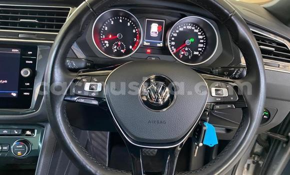 Acheter Occasion Voiture Volkswagen Tiguan Gris à Beitbridge, Matabeleland South Acheter Occasion Voiture Volkswagen Tiguan Gris à Beitbridge, Matabeleland South